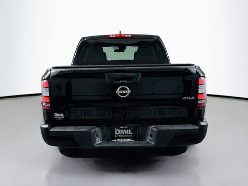 Used 2022 Nissan Frontier S AWD/4WD image 12