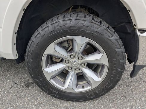 Used 2020 RAM 1500 Limited image 11