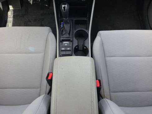 Used 2020 Hyundai Tucson SE FWD image 18
