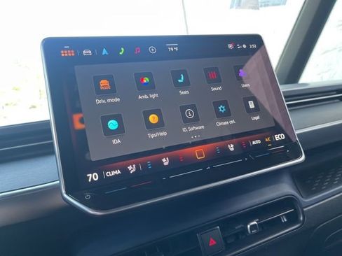 New 2025 Volkswagen ID. Buzz Pro S image 10