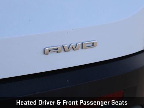 Used 2023 GMC Acadia SLT image 10