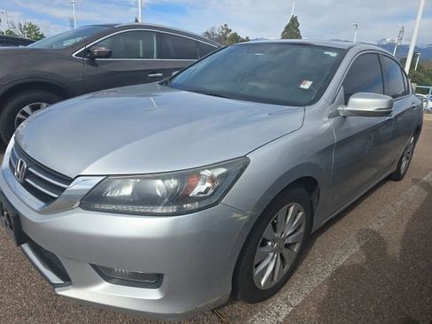 Used 2014 Honda Accord EX image 3