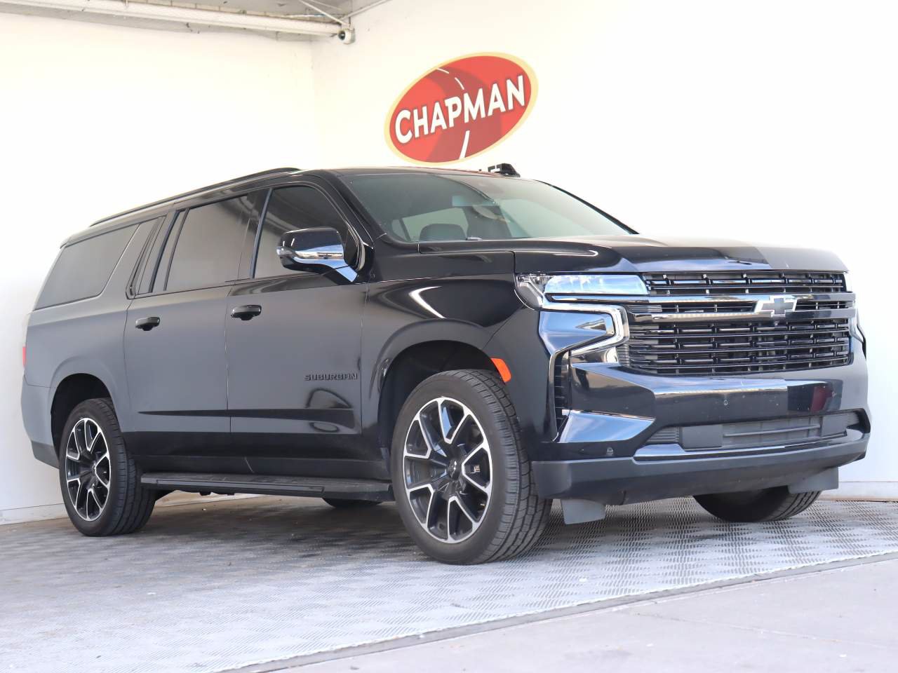 Certified 2023 Chevrolet Suburban RST w/ Luxury Package AWD/4WD image 1