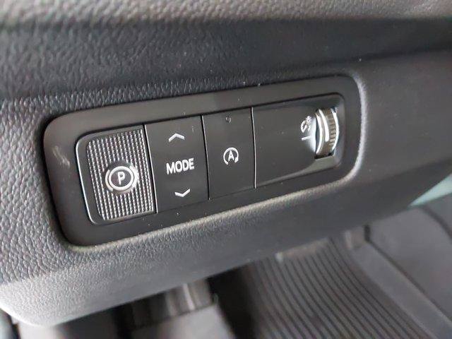 New 2027 Chevrolet Traverse LT w/ Driver Confidence Package FWD image 22