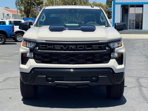 New 2026 Chevrolet Silverado 1500 Custom Trail Boss w/ Turbomax Blackout Package AWD/4WD image 2