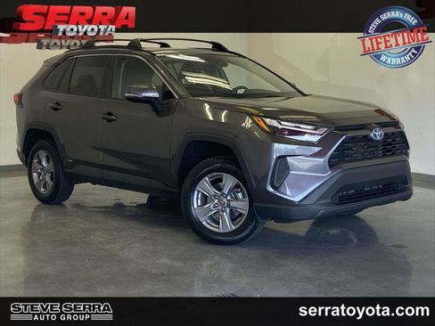 Certified 2022 Toyota RAV4 XLE w/ Convenience Package image 1