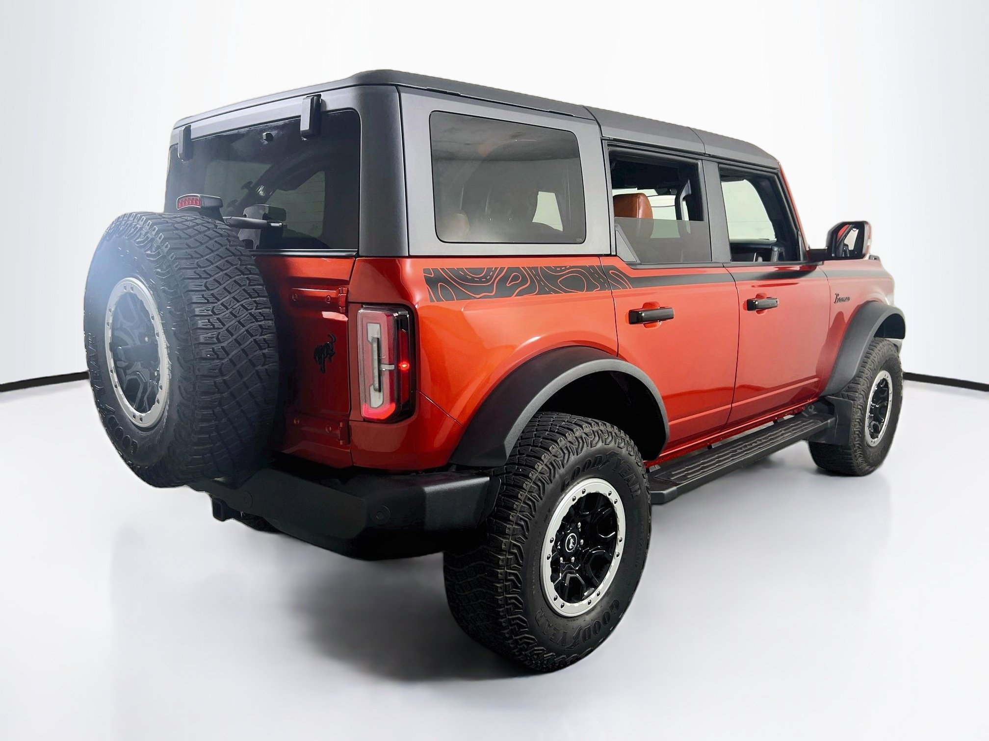 Used 2022 Ford Bronco Outer Banks w/ Sasquatch Package AWD/4WD image 5
