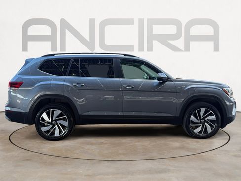 Certified 2025 Volkswagen Atlas SE image 11
