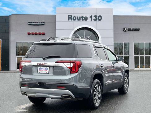 Used 2022 GMC Acadia SLE w/ Driver Convenience Package image 4