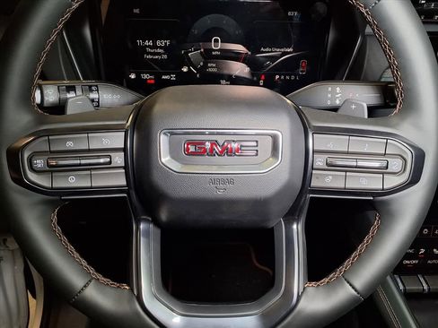Used 2026 GMC Terrain AT4 AWD/4WD image 22