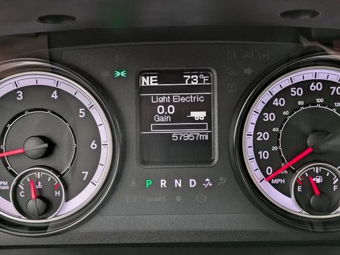 Used 2016 RAM 2500 Tradesman w/ Chrome Appearance Group AWD/4WD image 19