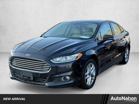 Used 2014 Ford Fusion SE w/ Equipment Group 202A image 1