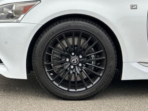 Used 2015 Lexus LS 460 image 32