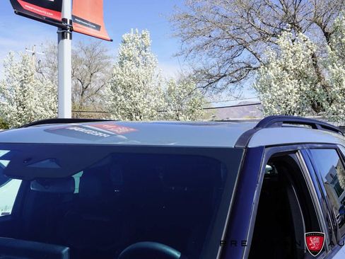 Used 2025 Ford Explorer ST w/ Sun And Sound Package image 18