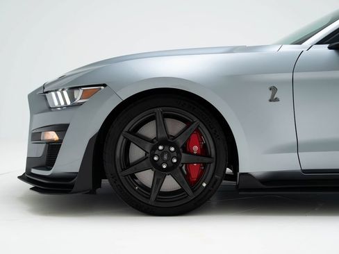 Used 2022 Ford Mustang Shelby GT500 w/ Carbon Fiber Track Pack RWD image 11