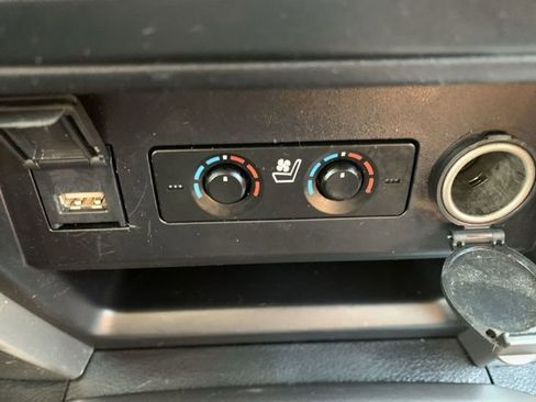 Used 2022 Toyota 4Runner Limited image 27