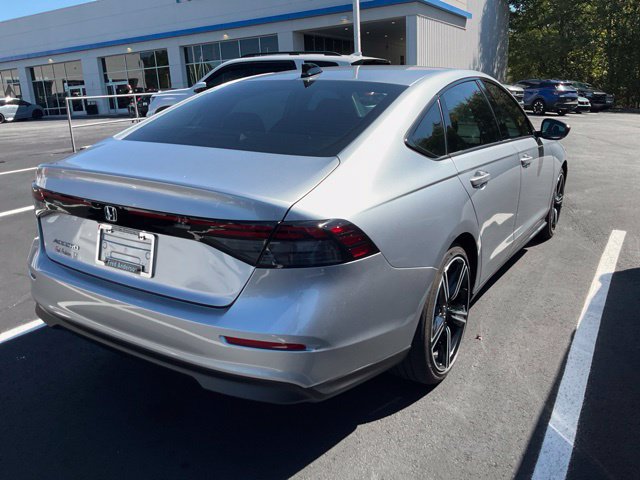 Used 2026 Honda Accord SE image 7
