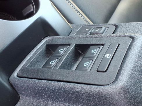Used 2025 Ford Bronco Outer Banks AWD/4WD image 32