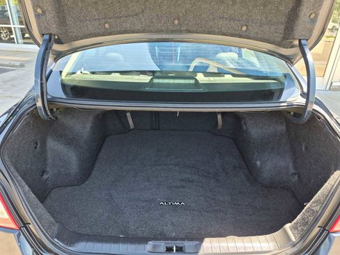 Used 2013 Nissan Altima 2.5 SL FWD image 29