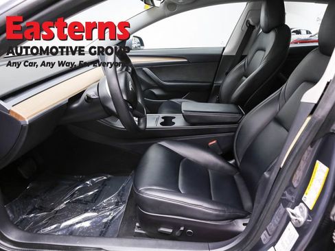Used 2021 Tesla Model 3 Standard Range Plus image 14
