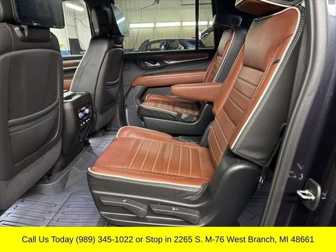 Used 2024 GMC Yukon XL Denali Ultimate w/ LPO, Floor Liner Package image 23