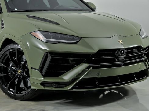 Used 2024 Lamborghini Urus S AWD/4WD image 2