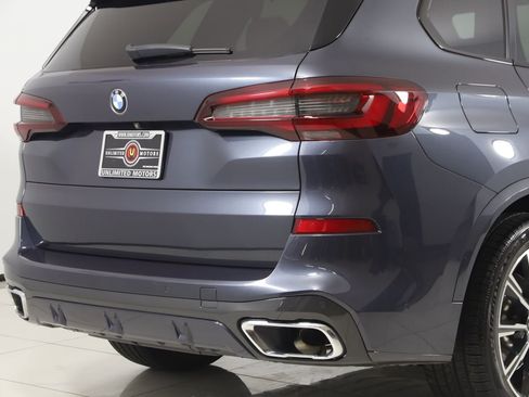 Used 2022 BMW X5 xDrive40i w/ M Sport Package AWD/4WD image 42