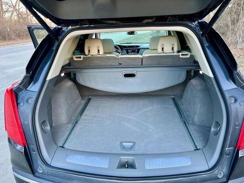 Used 2018 Cadillac XT5 Luxury w/ Driver Awareness Package image 22