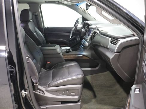 Used 2016 Chevrolet Suburban LT AWD/4WD image 23