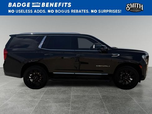 Used 2023 GMC Yukon Denali AWD/4WD image 3
