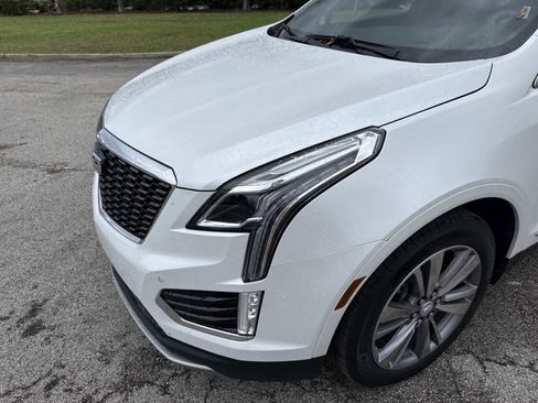 Used 2025 Cadillac XT5 Premium Luxury image 10