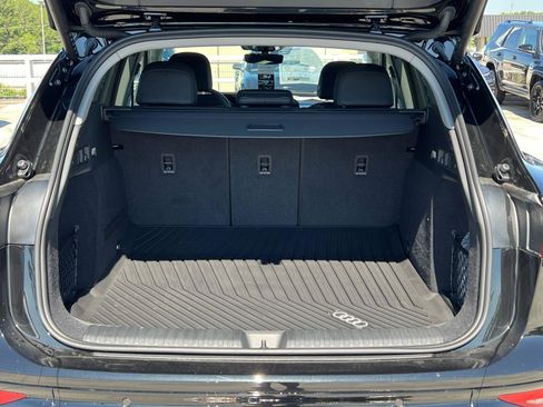 New 2025 Audi Q6 e-tron Premium AWD/4WD image 12