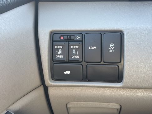 Used 2016 Honda Odyssey EX-L image 2