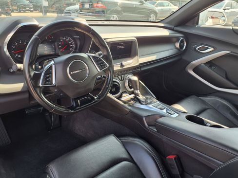 Used 2023 Chevrolet Camaro LT RWD image 4