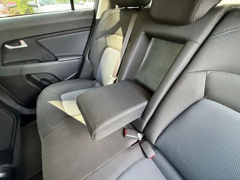 Used 2016 Kia Sportage LX FWD image 29