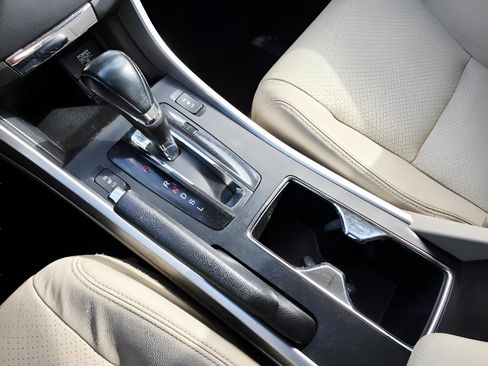 Used 2015 Honda Accord EX-L image 32