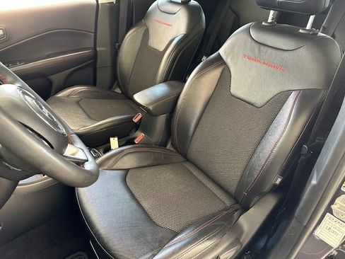 Used 2021 Jeep Compass Trailhawk image 14