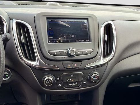 Used 2023 Chevrolet Equinox LT image 26