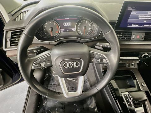 Used 2022 Audi Q5 2.0T Premium w/ Convenience Package AWD/4WD image 11