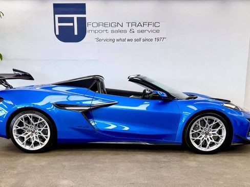 Used 2026 Chevrolet Corvette ZR1 w/ ZR1 Carbon Fiber Aero Package image 16