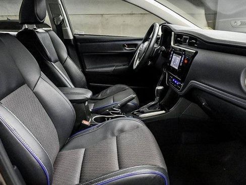 Certified 2018 Toyota Corolla SE FWD image 15
