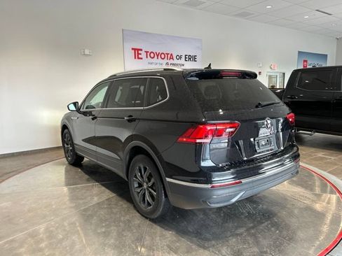Used 2024 Volkswagen Tiguan SE w/ Panoramic Sunroof Package AWD/4WD image 4