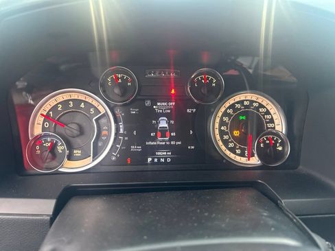 Used 2018 RAM 2500 Laramie w/ Sport Appearance Group AWD/4WD image 4