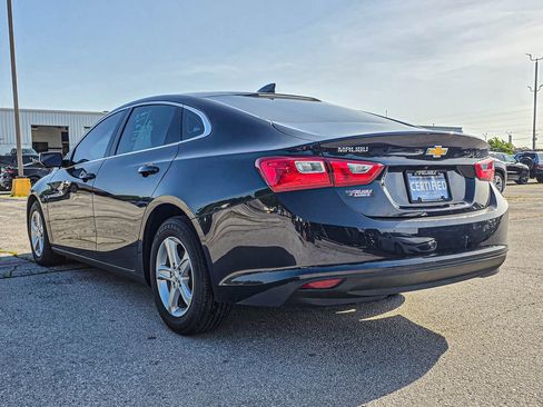Used 2022 Chevrolet Malibu LS FWD image 4