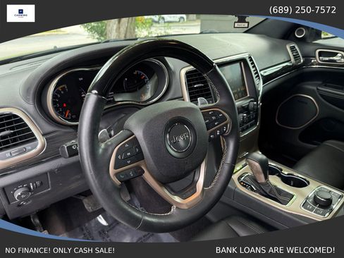 Used 2016 Jeep Grand Cherokee Overland w/ Advanced Technology Group AWD/4WD image 14