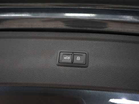 Used 2018 Audi Q5 2.0T Premium Plus w/ Premium Plus Package AWD/4WD image 51
