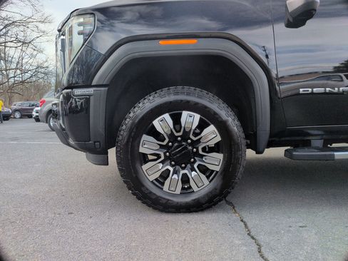 Used 2024 GMC Sierra 2500 Denali w/ Denali Reserve Package image 16