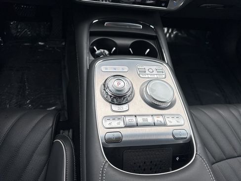 Used 2024 Genesis G90 3.5T AWD/4WD image 27