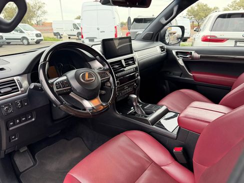Used 2022 Lexus GX 460 Premium w/ Accessory Package image 12