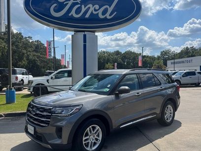 Used 2025 Ford Explorer Active